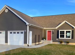 403 Tulip Dr, Three Oaks, MI 49128