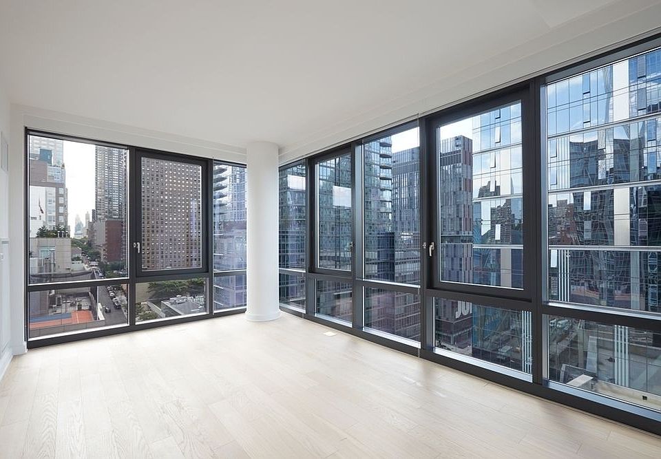 1st image of 21 W End Ave APT 1522