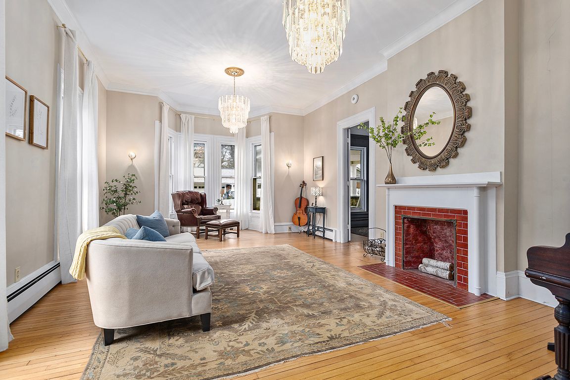 next background image