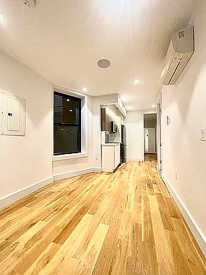 4th image of 1869 2nd Ave APT 2