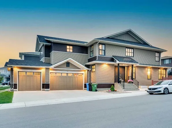 41 Howse Hts NE, Calgary, AB T3P 1N9