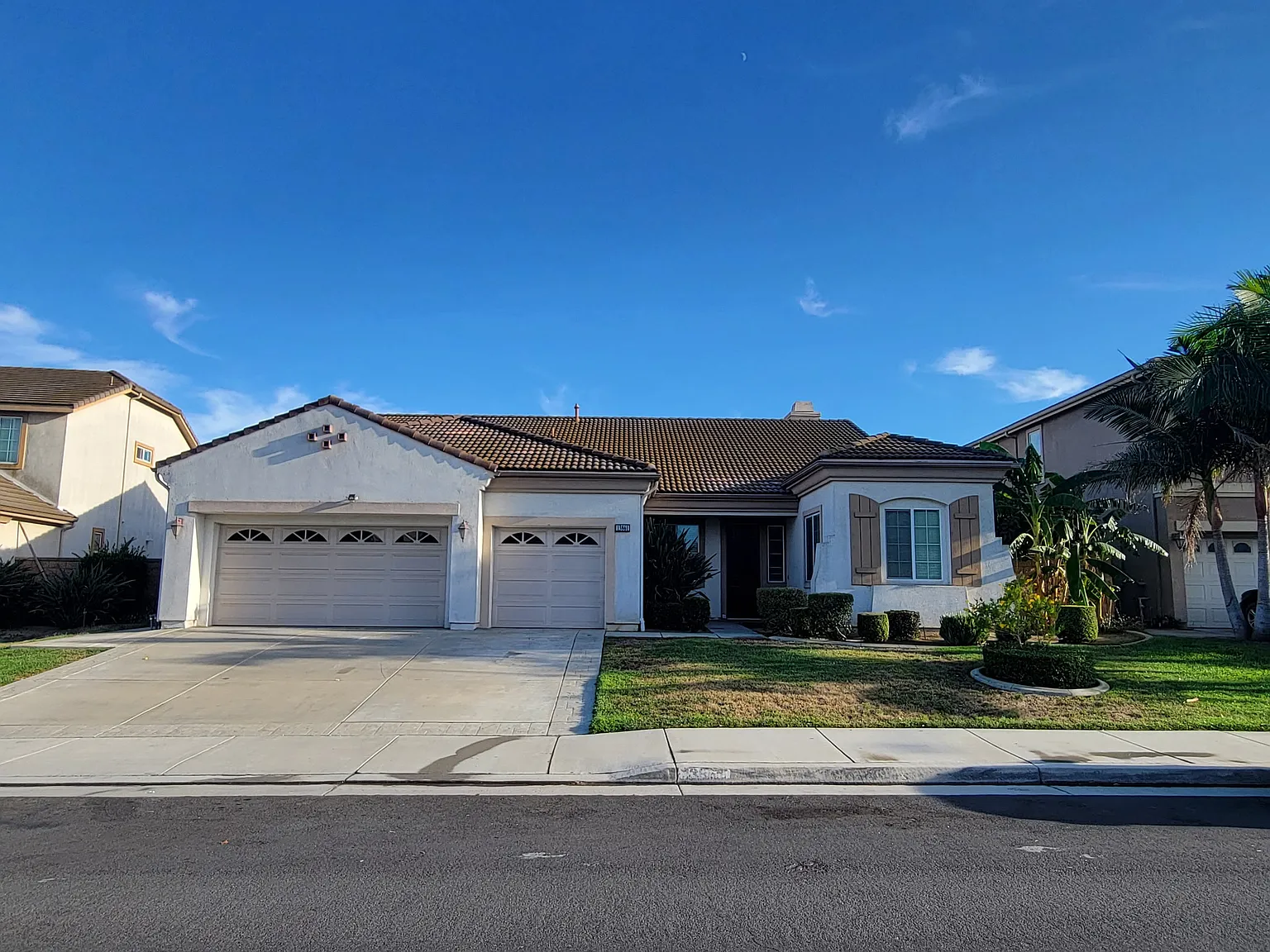 5 bed, 2624 sqft, $4,100 — Photo 1
