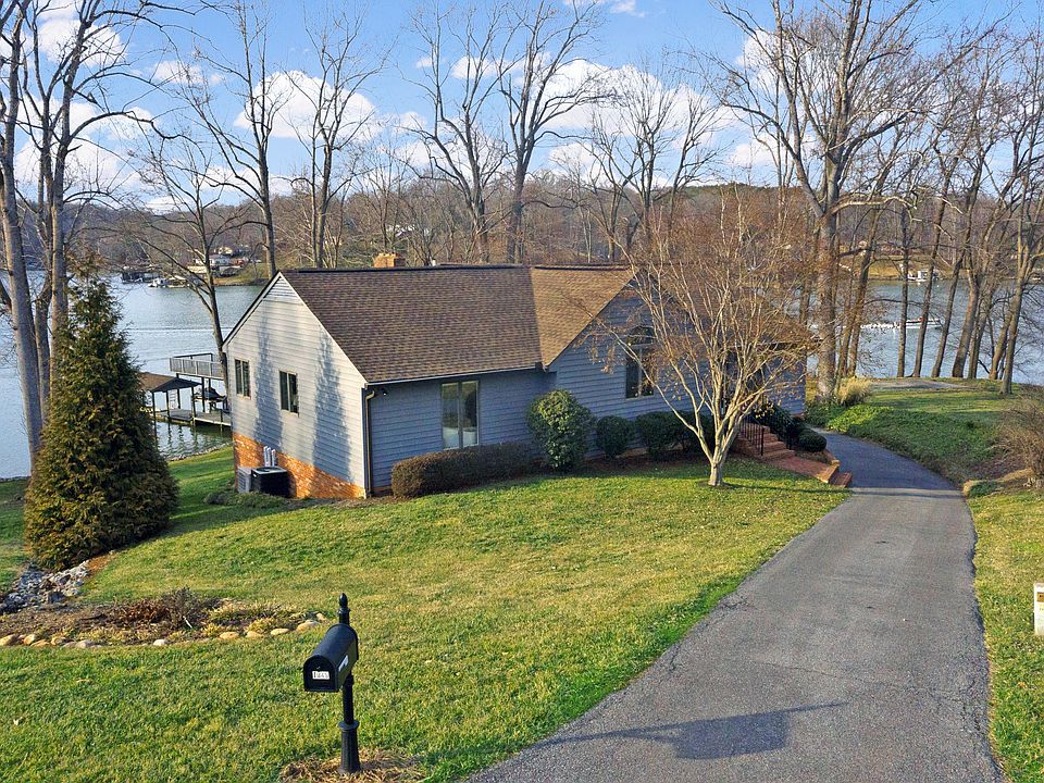 1st image of 1049 Lakemount Dr