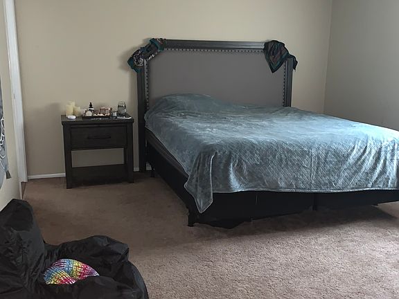 5th image of 712 SE 9th Pl