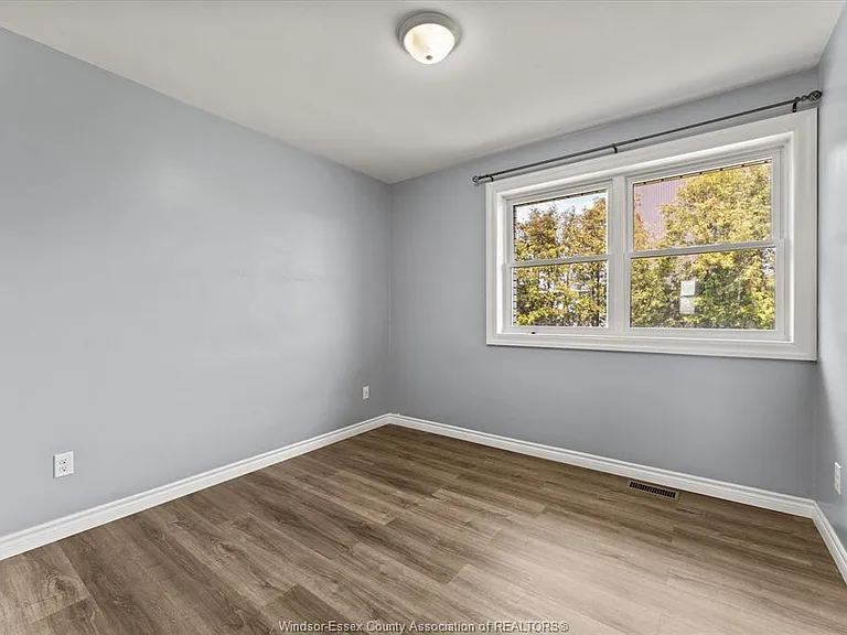 1502 Road 4 E — Photo 12