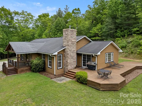 609 N Fork Rd, Black Mountain, NC 28711