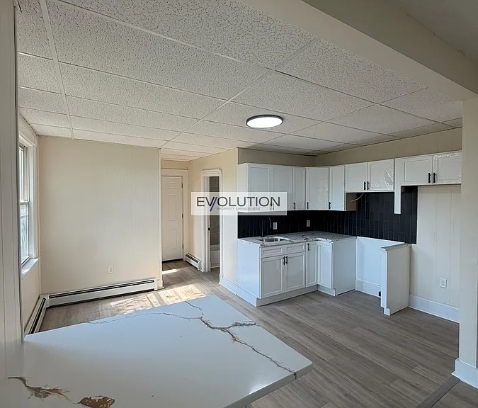906 Park St #3W — Photo 4