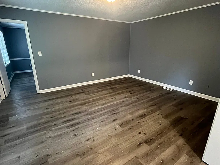 153 Redwood Ln — Photo 5