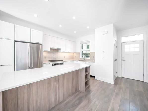 3 bedroom rental in Coquitlam — photo 5