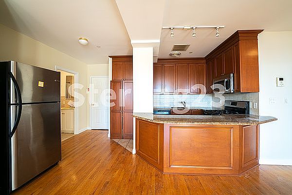 1st image of 14-31 Astoria Blvd #3E