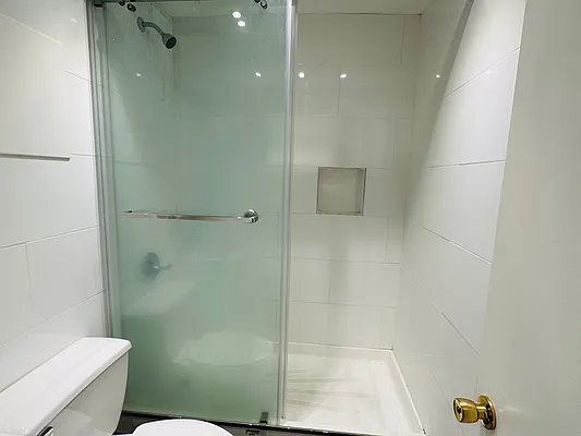 Rented by Compass | media 9