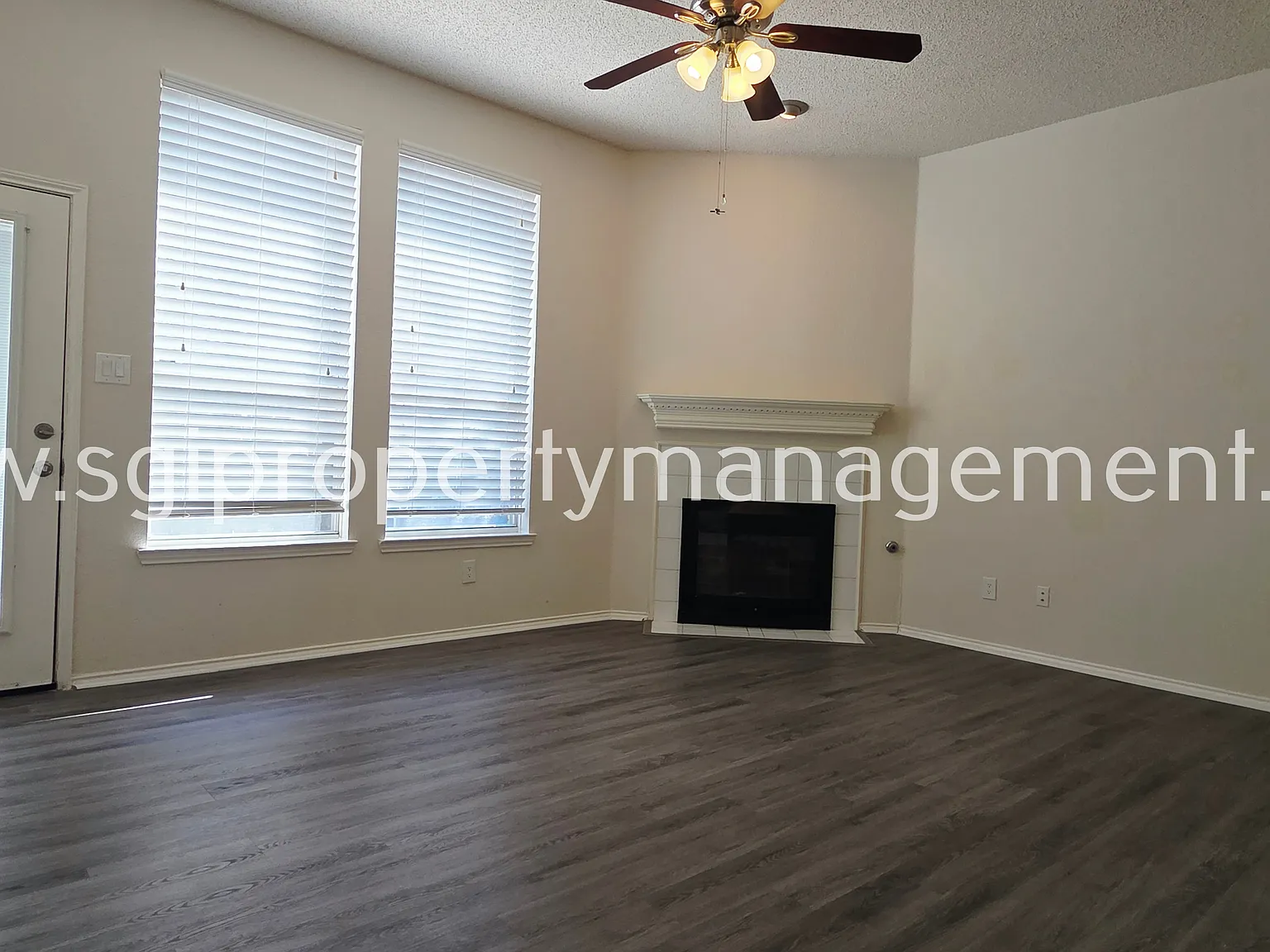 4 bed, 2.5 bath, 2328 sqft, $2,700 — Photo 4