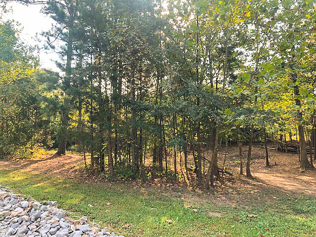 2nd image of 140 Mill Cove Ln