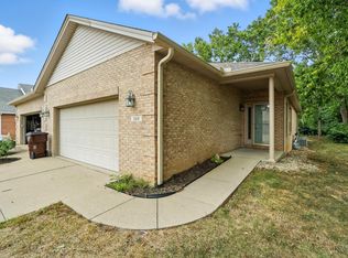 360 Lauryn Meadows Ct, Fairfield, OH