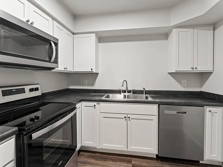 Apple Creek 1 BR 1 Ba