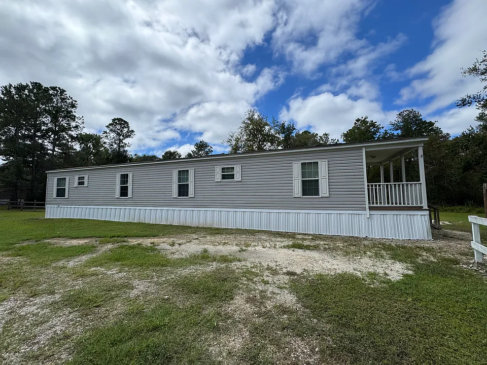 154 NW Alpata Ct #8