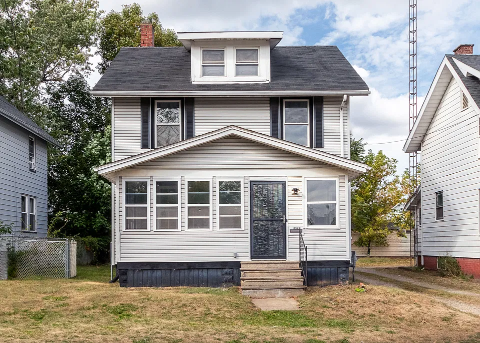 1633 15th St NE
