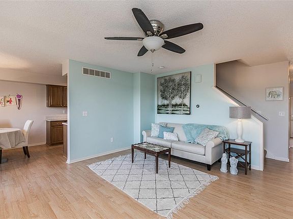 3rd image of 936 23rd Ave APT G
