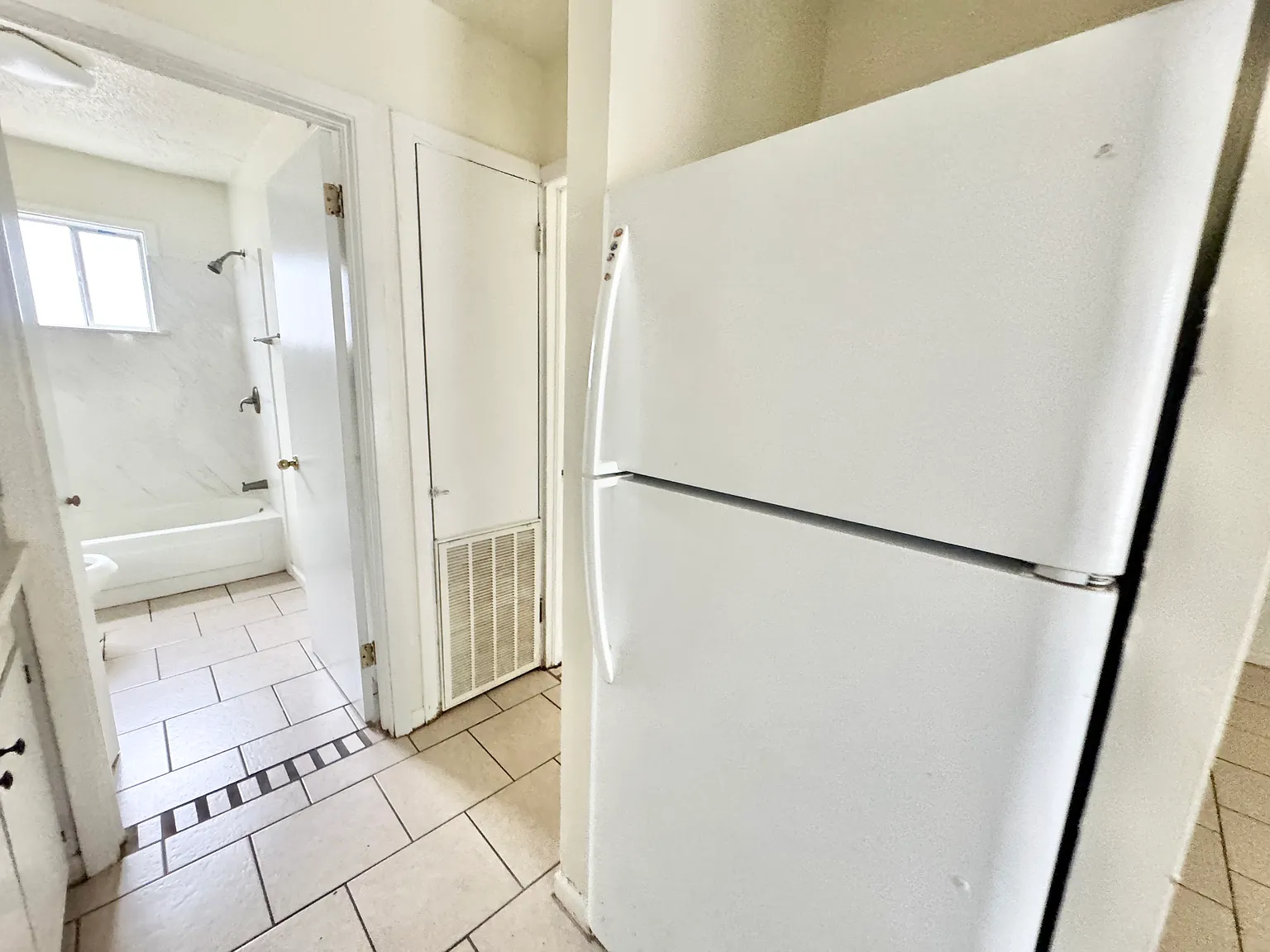 1 bed, 600 sqft, $800 — Photo 3