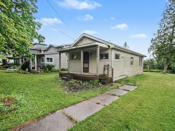 9405 Linck Dr, Pinckney, MI 48169