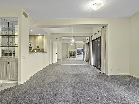 5th image of 12122 Royal Birkdale Row Unit 405