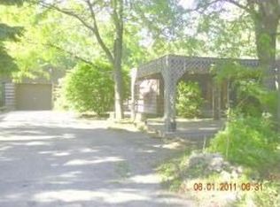 1016 Betty Ln, Aurora, IL 60505