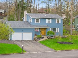 45 Oakwood Dr, Apalachin, NY 13732