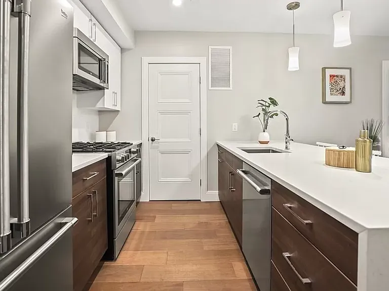 425 Lagrange St #210 — Photo 5