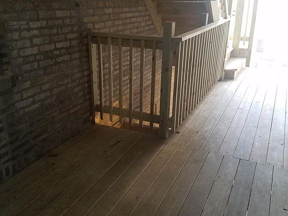 5th image of 4356 W Drummond Pl #2W