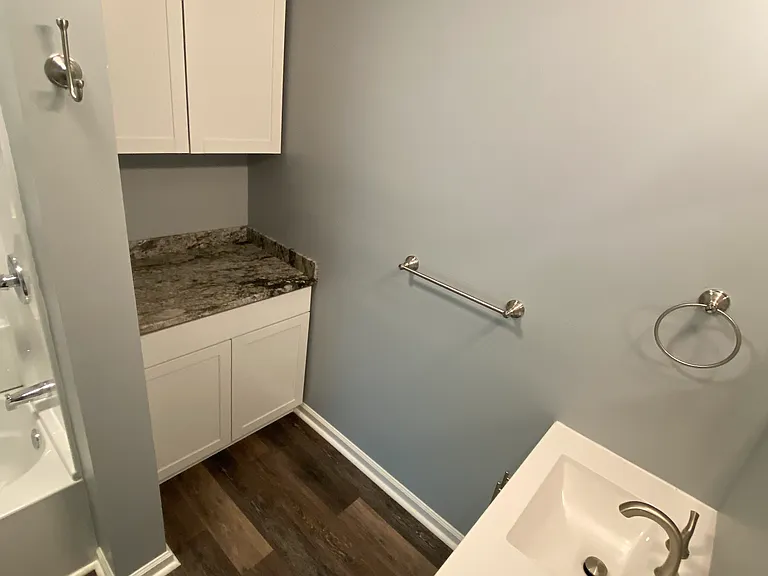 102 Commonwealth Ct — Photo 6