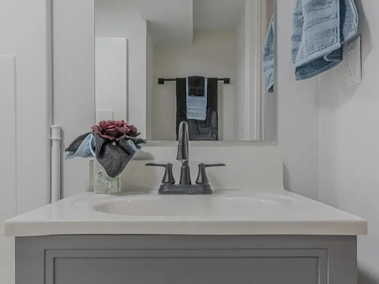 527 Bertrand St — Photo 22