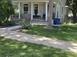 514 State Ave, Saint Charles, IL 60174