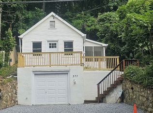 377 E Main St, Centerport, NY 11721