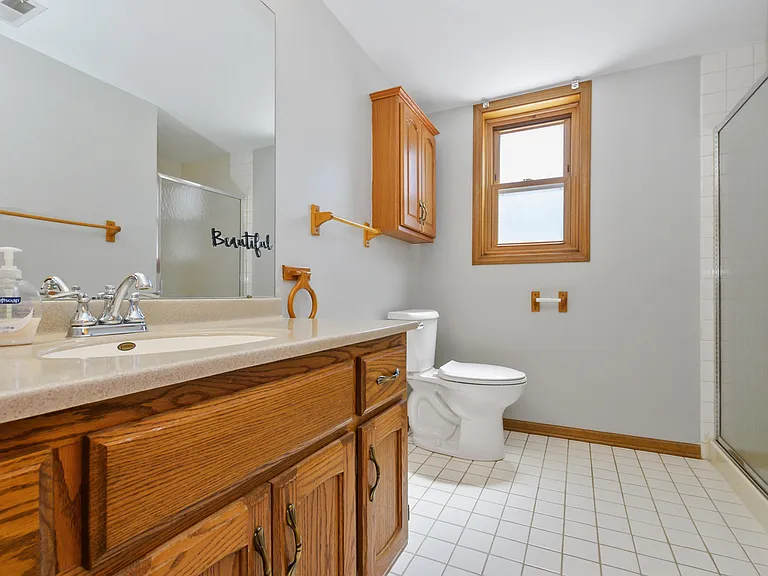 7745 Woodstock Dr — Photo 11