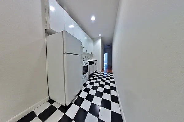 Rented by CitySites Real Estate Group | media 10