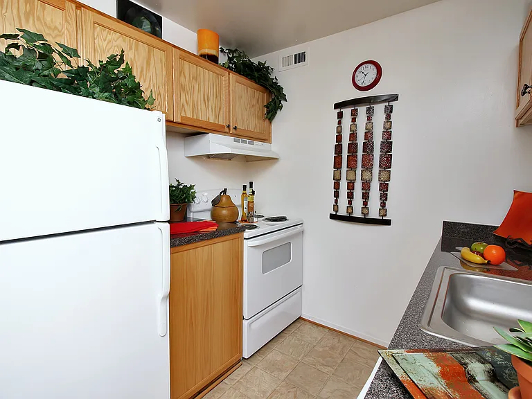 401 Turlington Rd — Photo 2