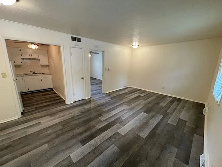 202 S Munroe St — Photo 15