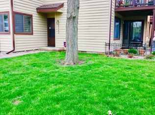 2162 Harbortown Cir #2162, Champaign, IL