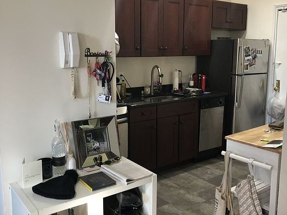4th image of 670 Fulton St APT 4R