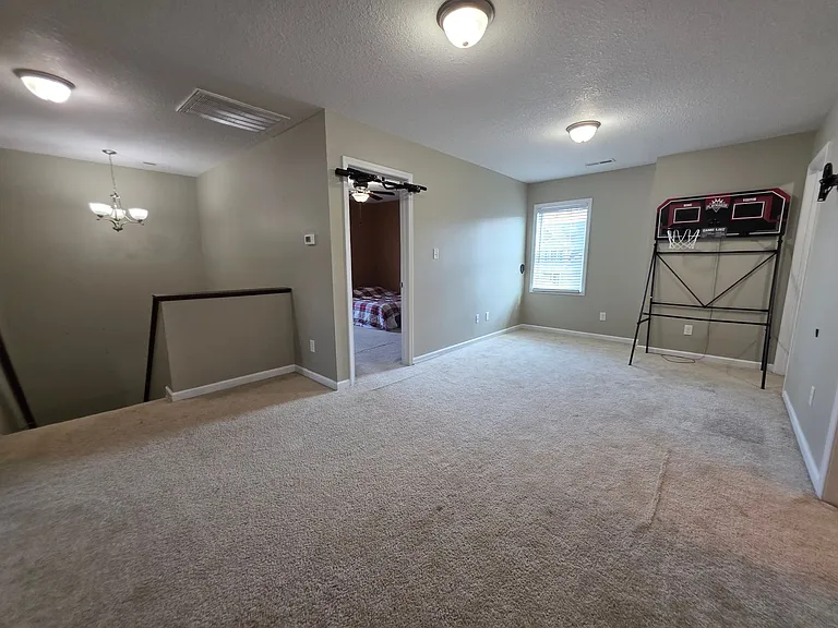 702 Appling Ct — Photo 11
