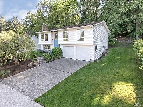 10904 167th Ave NE Photo 1
