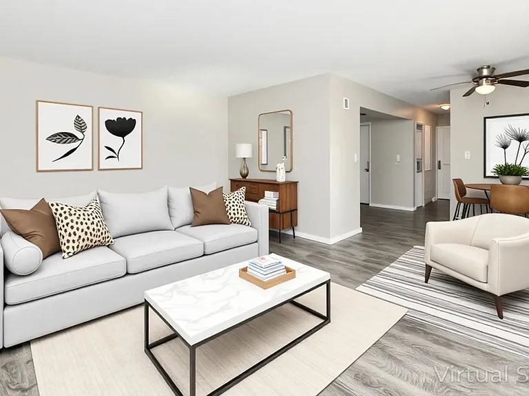 Park Lane Apartments — Photo 11