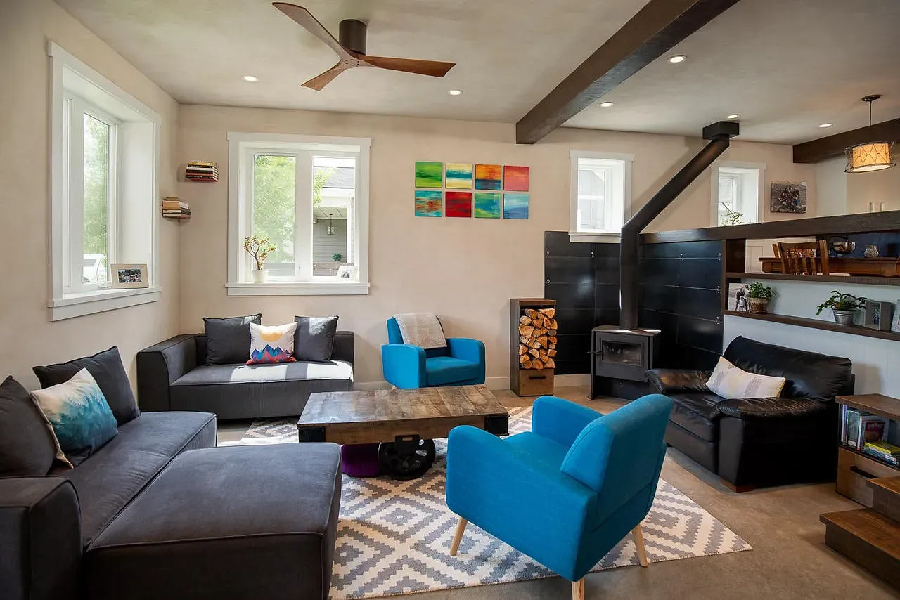 3 bed, 2996 sqft, $6,000 — Photo 4