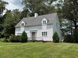 611 W Oak St, Oakland City, IN 47660