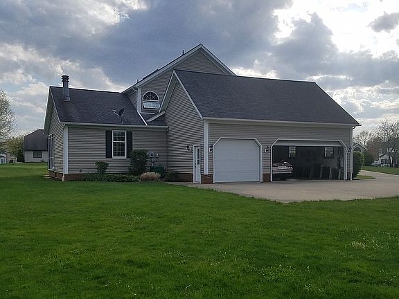 3 Car side load Garage