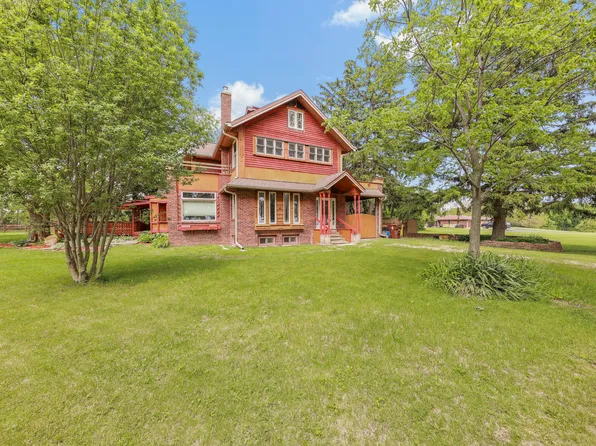 1035 N Gorham Rd, Morris, IL 60450