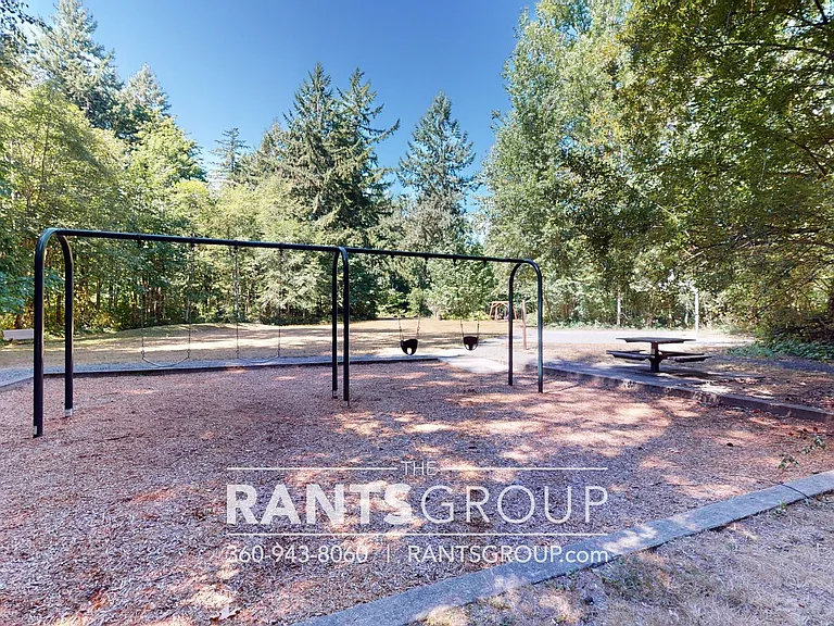 Lovely, wooded 2-bedroom apartment with a large private deck and in-unit washer & dryer! — Photo 53