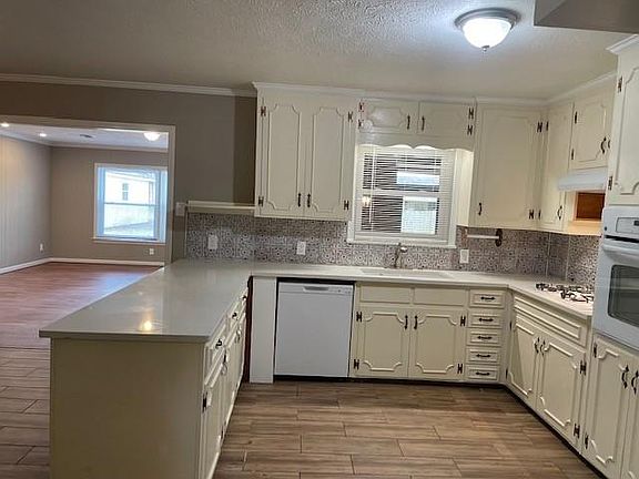 4th image of 3804 Marie Cook Dr