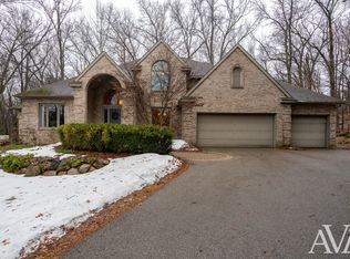 6250 Cannon Highlands Dr NE, Belmont, MI 49306