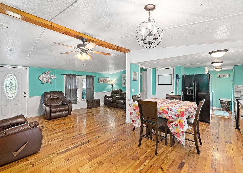 1st image of 20301 Frazier Dr